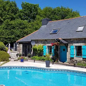  Holiday home Maroux Vian Country